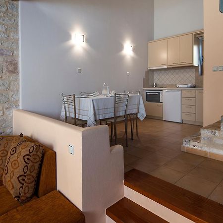 Enastron Villas Kyparissia Exterior foto