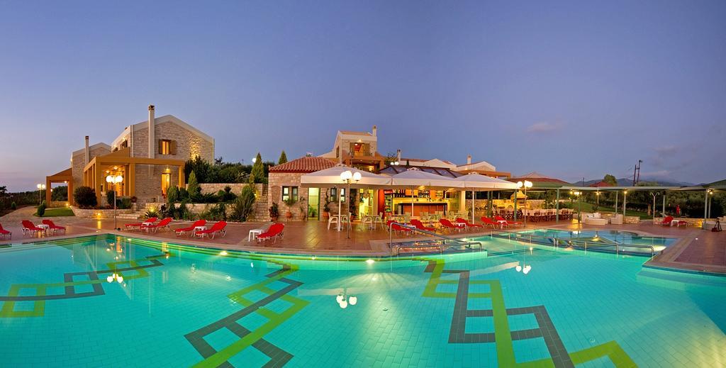 Enastron Villas Kyparissia Exterior foto