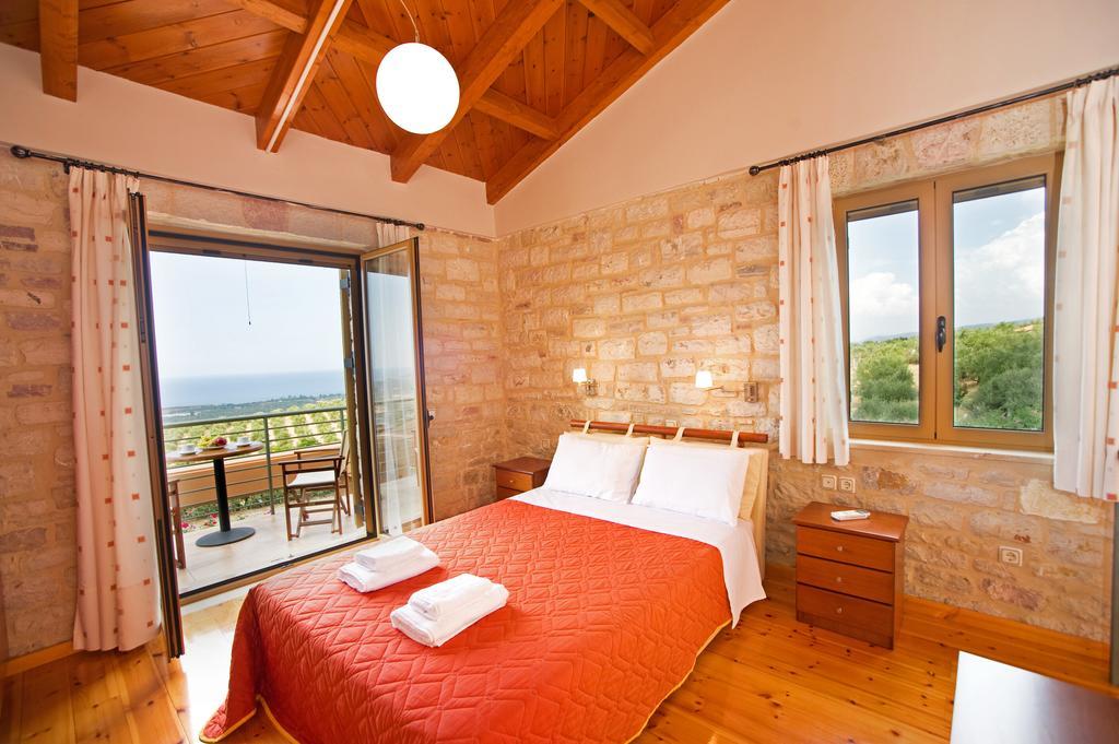 Enastron Villas Kyparissia Zimmer foto
