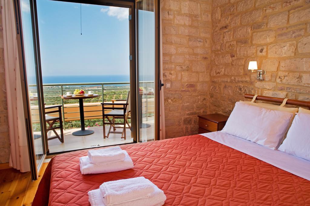 Enastron Villas Kyparissia Exterior foto