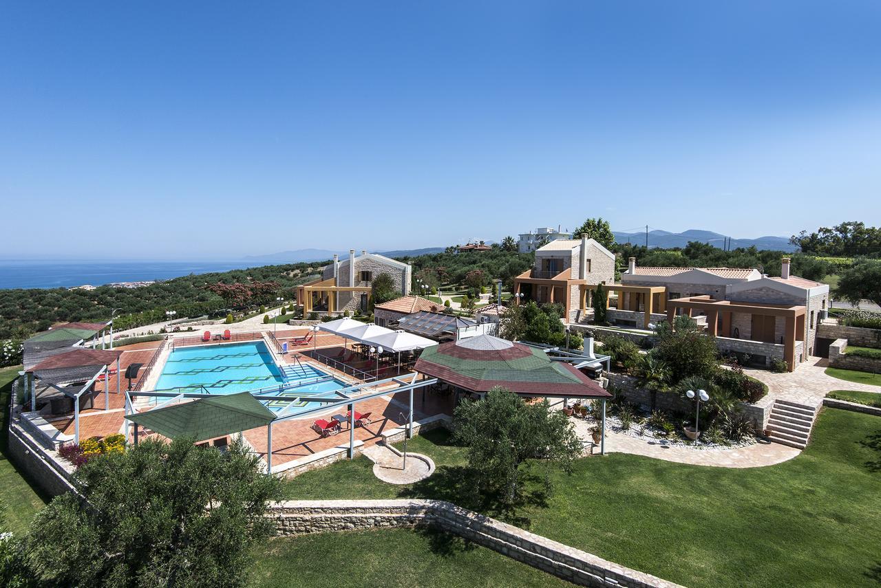 Enastron Villas Kyparissia Exterior foto